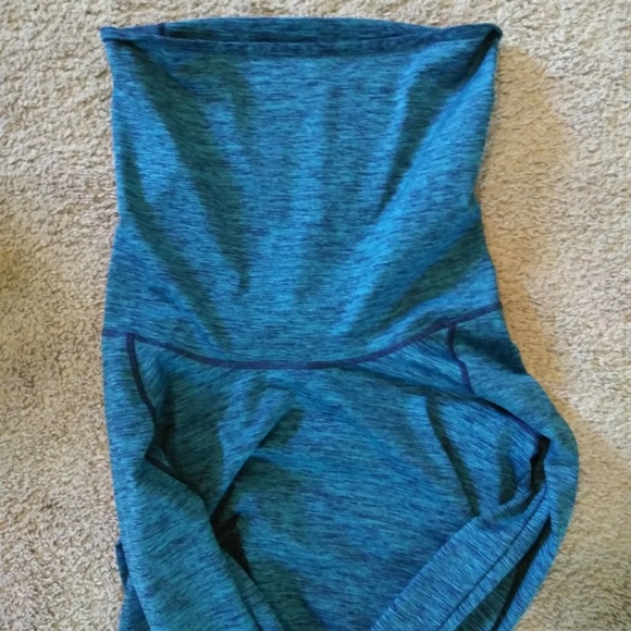 Reebok funnel neck top - Picture 3 of 4